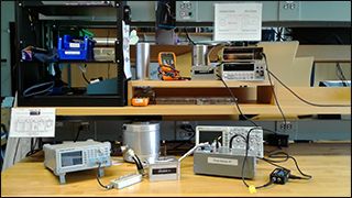 Experiment equipment on the table and shelf.